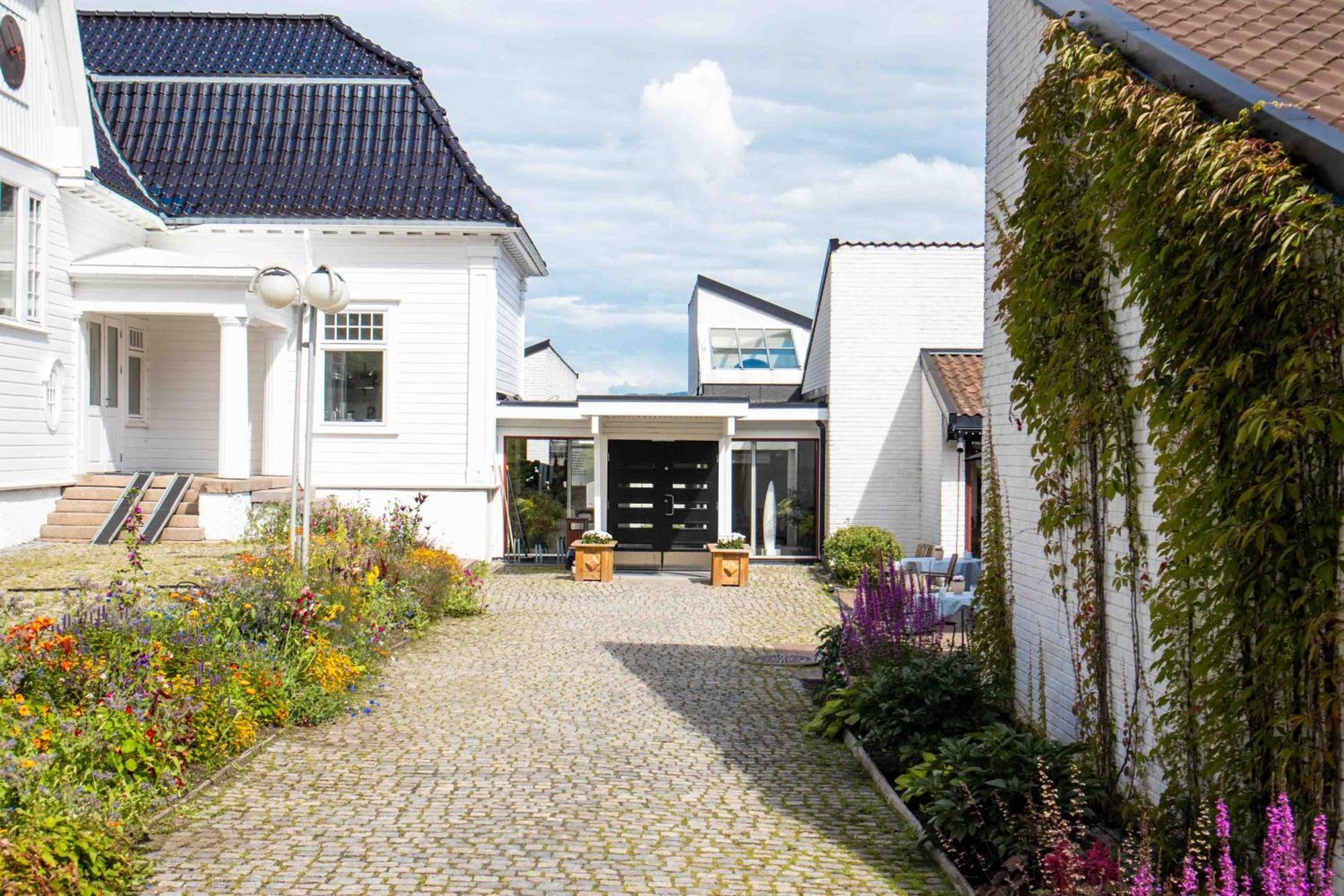 Thorbjornrud Hotell Jevnaker Extérieur photo